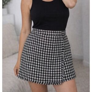 Skies Are Blue Houndstooth Fringe Wrap Skort Black White XL
